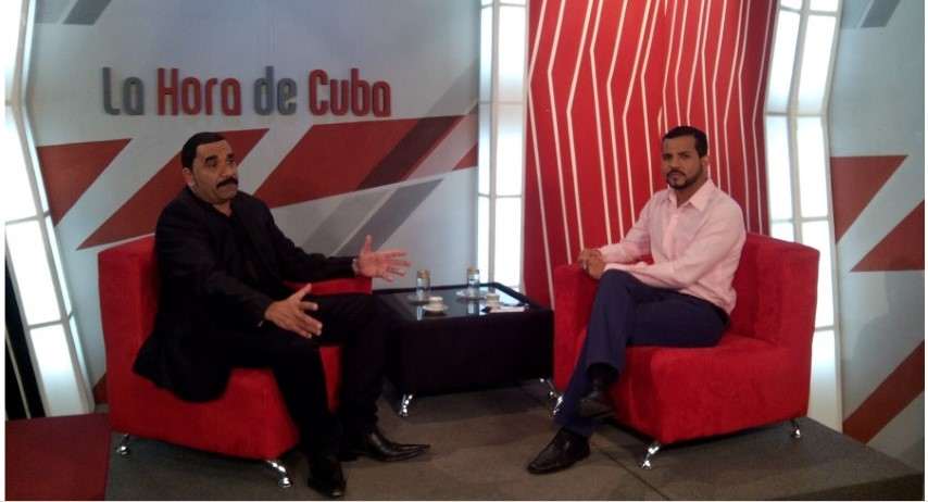 En el programa La hora de Cuba, que se transmite por Cubavisión Internacional, Hamlet ha entrevistado a reconocidos artistas como Moisés Valle, director de la agrupación Yumurí y sus hermanos.