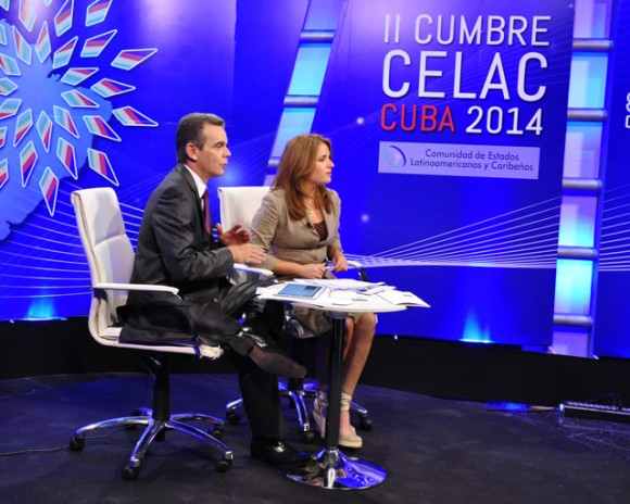 Froilán Arencibia y Cristina Escobar: excelente cobertura. Foto: Roberto Garaycoa/ Cubadebate