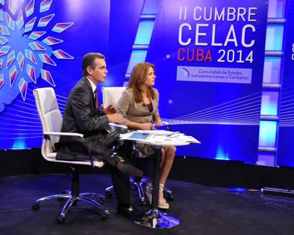Froilán Arencibia y Cristina Escobar: excelente cobertura. Foto: Roberto Garaycoa/ Cubadebate