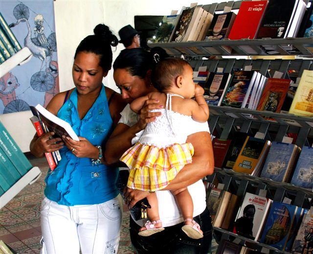 En todas las edades, la lectura influye en el conocimiento y la es-piritualidad