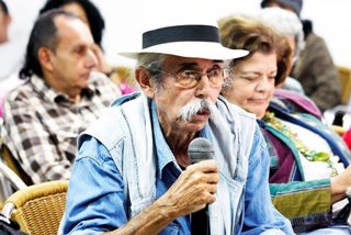  Luis Lacosta considera que sin artisticidad no se puede lograr un relato verosímil.