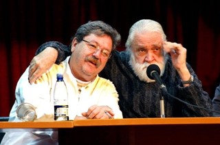 Los escritores Paco Ignacio Taibo II y Daniel Chavarría afirman que la literatura y el audiovisual mantienen vasos comunicantes en   perenne retroalimentación.