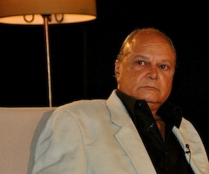 Enrique Molina en el programa de televisión “Con dos que se quieran”. Foto. Archivo