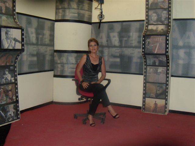 Martha Araújo, durante su presentación del programa cinematográfico Arte 7.