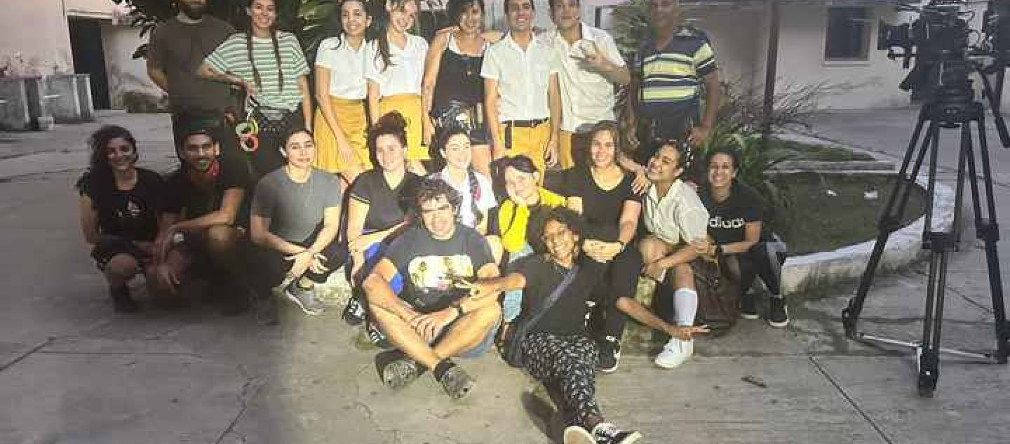 Una historia de amor iniciará el verano en “Una calle, mil caminos”