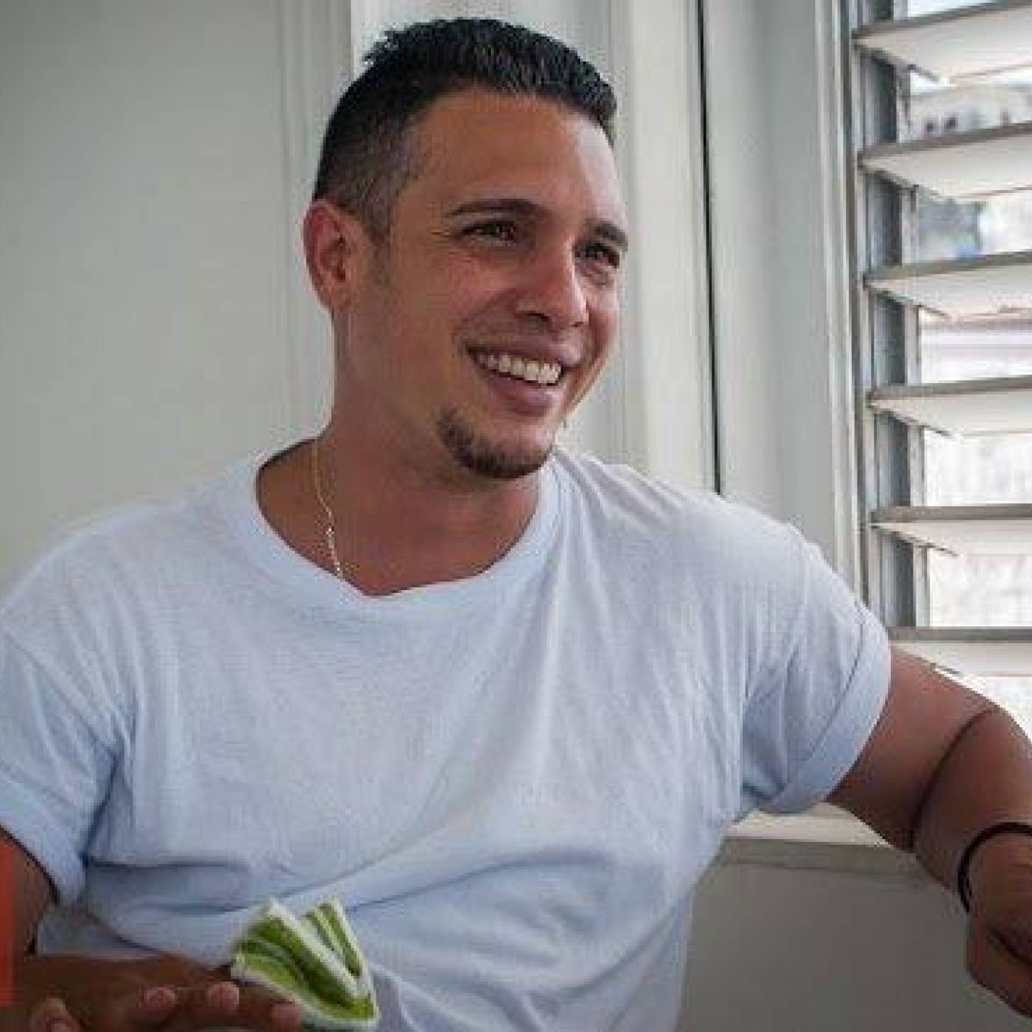 Llevarse el personaje a su casa:  UNA INTENCIÓN DE ROLY CHIONG